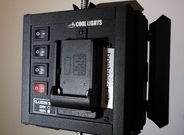 LED Einzelne LED-Reihen sind abschaltbar, dazu ein Dimmer. Das macht die Leuchte sehr flexibel.
